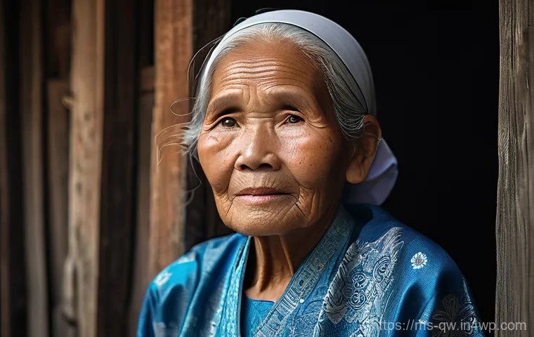 구전지식 기록법의 감정 이입 기술 - A serene portrait of an elderly Malaysian grandmother (Nenek) in a traditional wooden kampung house,...